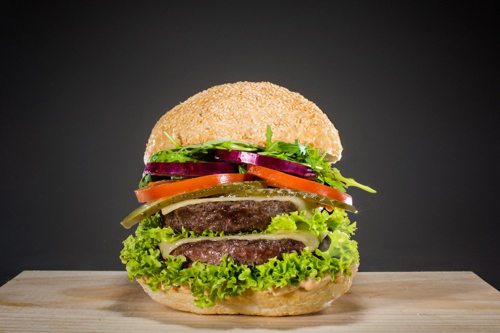 zdjecia-studyjne-kulinarne-burger-hamburger